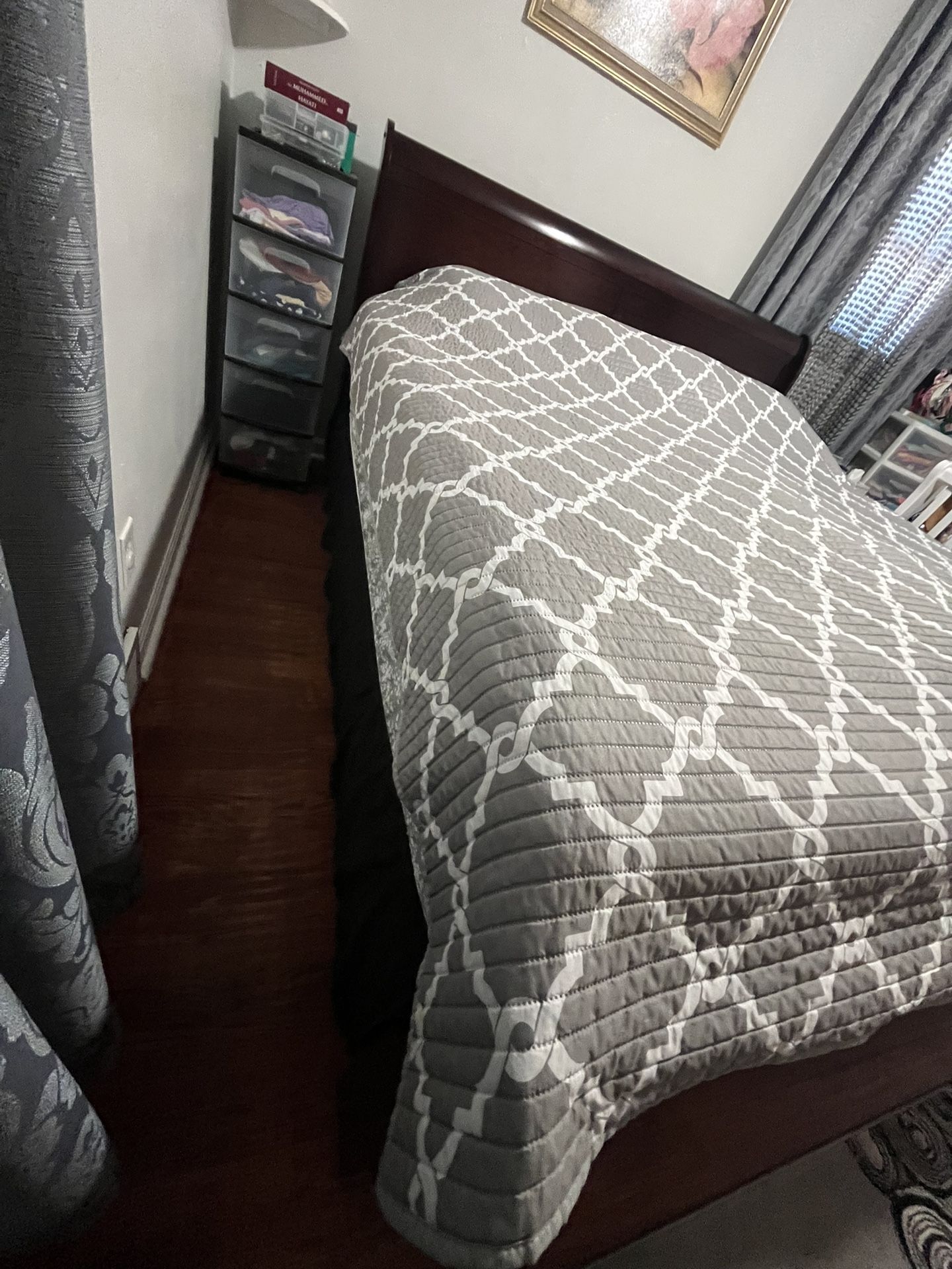 Queen Size Bed