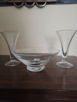 14" heavy glass bowl with 2 decorative flutes, NEW GIFTABLE set at $15.00