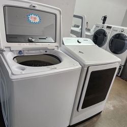 SAMSUNG SET STEAM WASHER AND GAS DRYER 