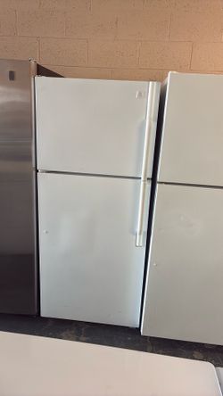 Nice like new Maitag refrigerator