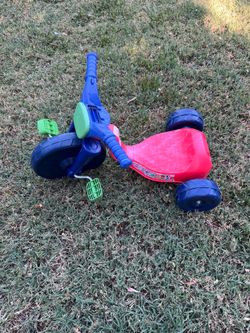 Tricycle - Children’s PJ Masks 10" Fly Wheels Junior Cruiser Ride-On, for Ages 2-4. ONLY: $10 !!