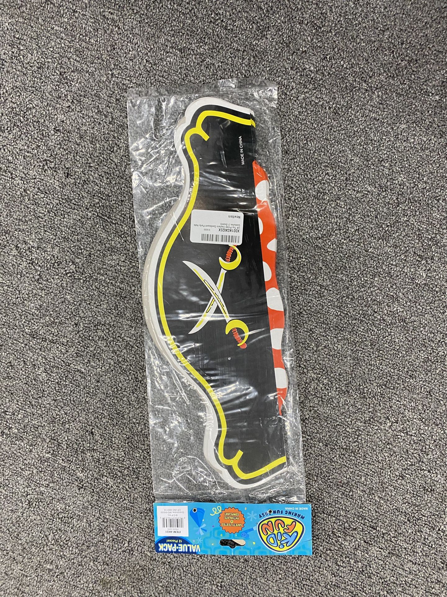 Party - Pirate Hats - Gift Boxes - Treasure