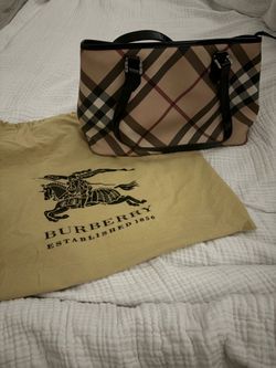 Burberry Nova check bag