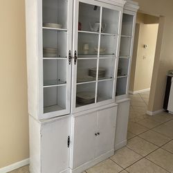 China Cabinet With Set Of Fine China Included