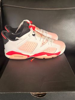 Air Jordan 6 Retro Low Sneakers