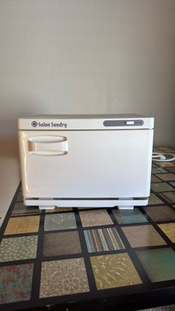 Salon Sundry Towel Warmer