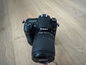 Nikon D7000 DSLR camera
