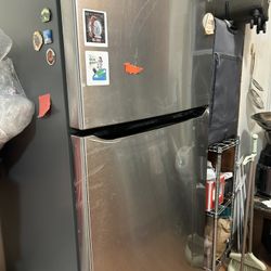 LG 33in Refrigerator And AC 