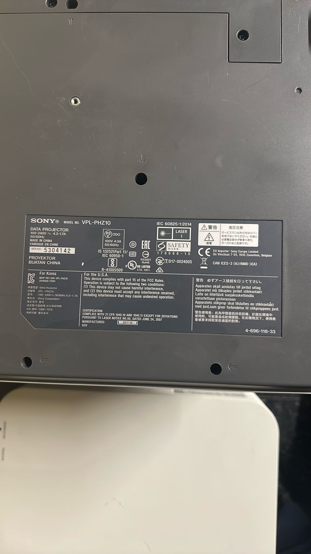Sony Projector VPL-PHZ10