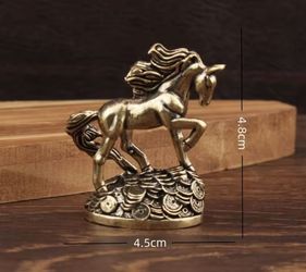 Hot Sale Brass Zodiac Horse With Money Horse Ornaments Desktop Decoration Crafts Ornaments Antique Bronze Animal Miniature Model