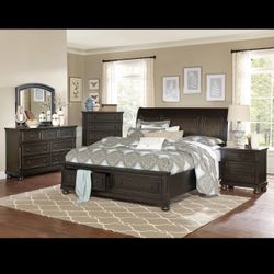 Queen Bedroom Set