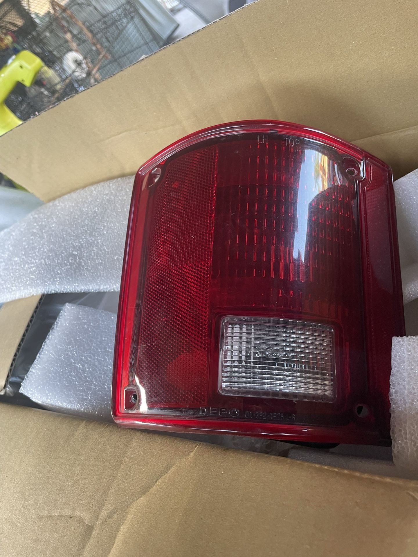 Tailight and Housing Kit for 1973 through 1991