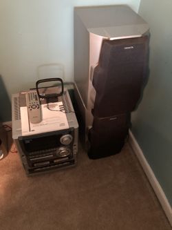 Stereo With Speakers