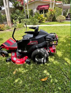 Snapper 300Z Professional Zero-Turn Mower – Only 6 Hours of Use