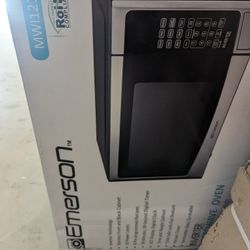 Microwave Emerson 
