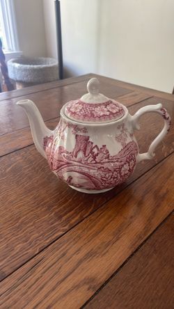 Red Transferware Sadler Teapot with lid