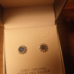 Sapphire With Dimond Accent Sterling Silver Cubic Zirconia Retail $50 . SELLING 4 $20.00 