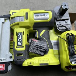 Ryobi Cordless 18ga Crown Stapler With Battery & Charger 