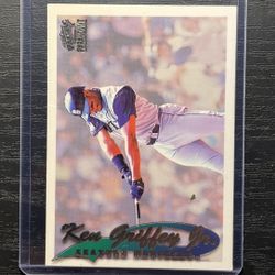 1999 Pacific Paramount Ken Griffey Jr. Baseball Card #216