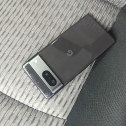 Pixel 7 Obsidian (Unlocked) With Phone Case