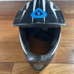 Mountain Bike / Dirt bike Helmet - Size Large