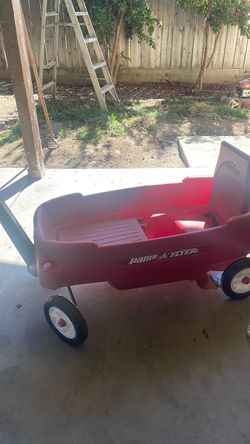 Radio flyer wagon 2 seats