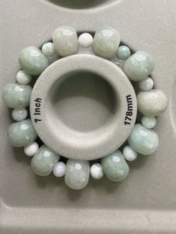 Light green bracelet Burmese Jade