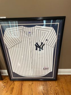Derek Jeter authentic signed jersey