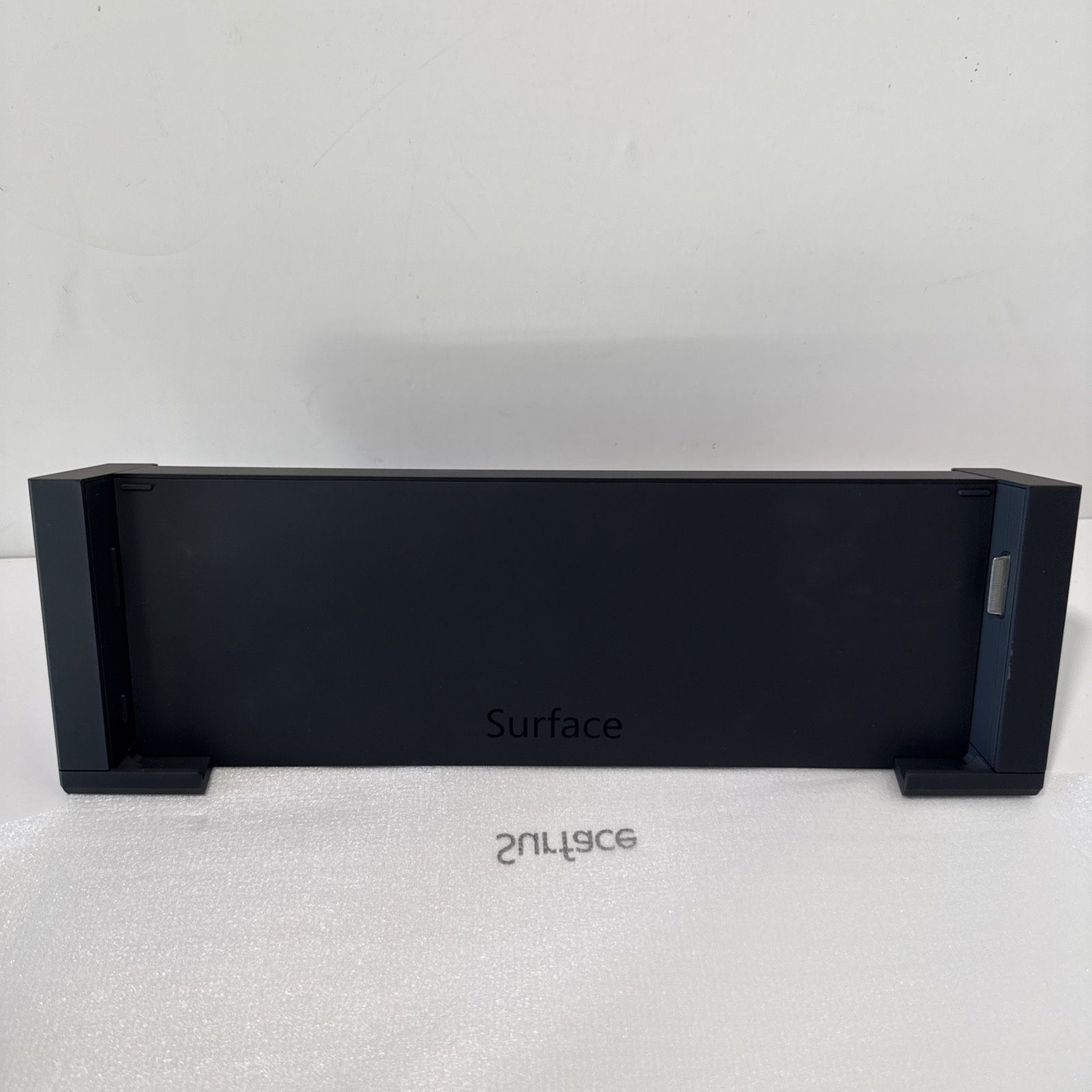 Surface Pro 3 Docking Station Model 1664 with Charger AC Power Adapter/Charger
