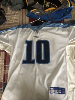 Vince young titans jersey