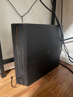 PS4 pro (220 OR OBO)