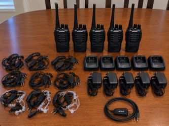 📻 **Baofeng Two-Way Radios – Complete 5-Radio Bundle!**
