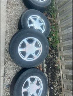 Gmv Yukon Delani 2005 Tires