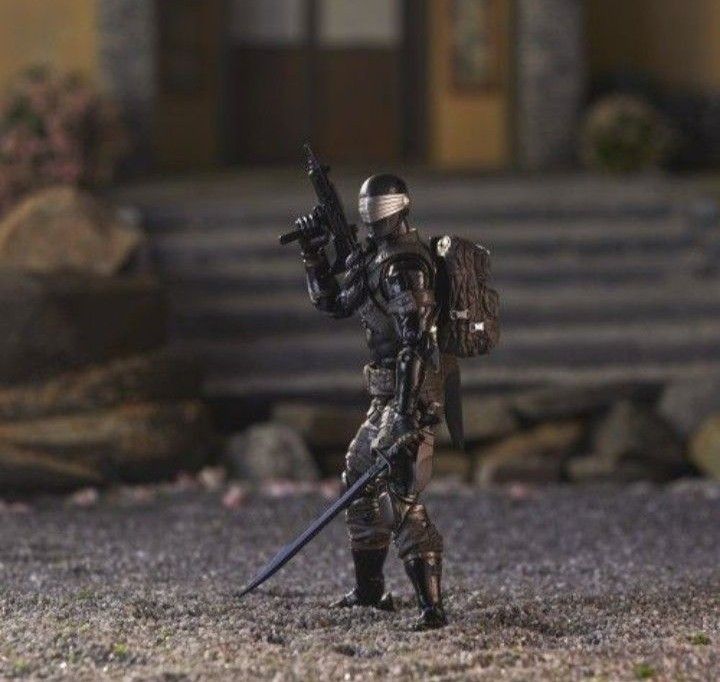 GI Joe Classified Deluxe Snake Eyes