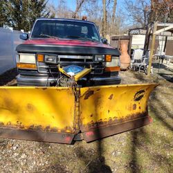 F-250 Rust Bucket But Beast 7.3 Comes With 2 Plows And Sander