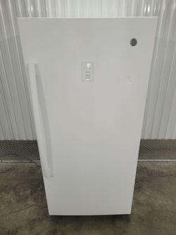 GE 14cu ft Garage Ready Upright Freezer Frost-free