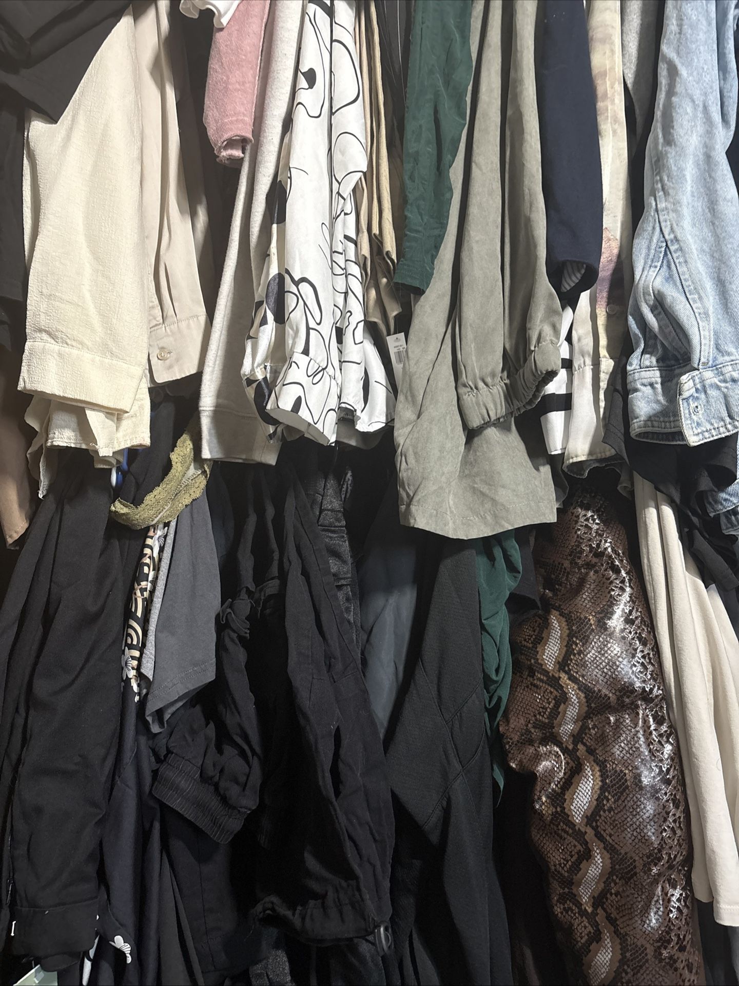 L Women’s clothes