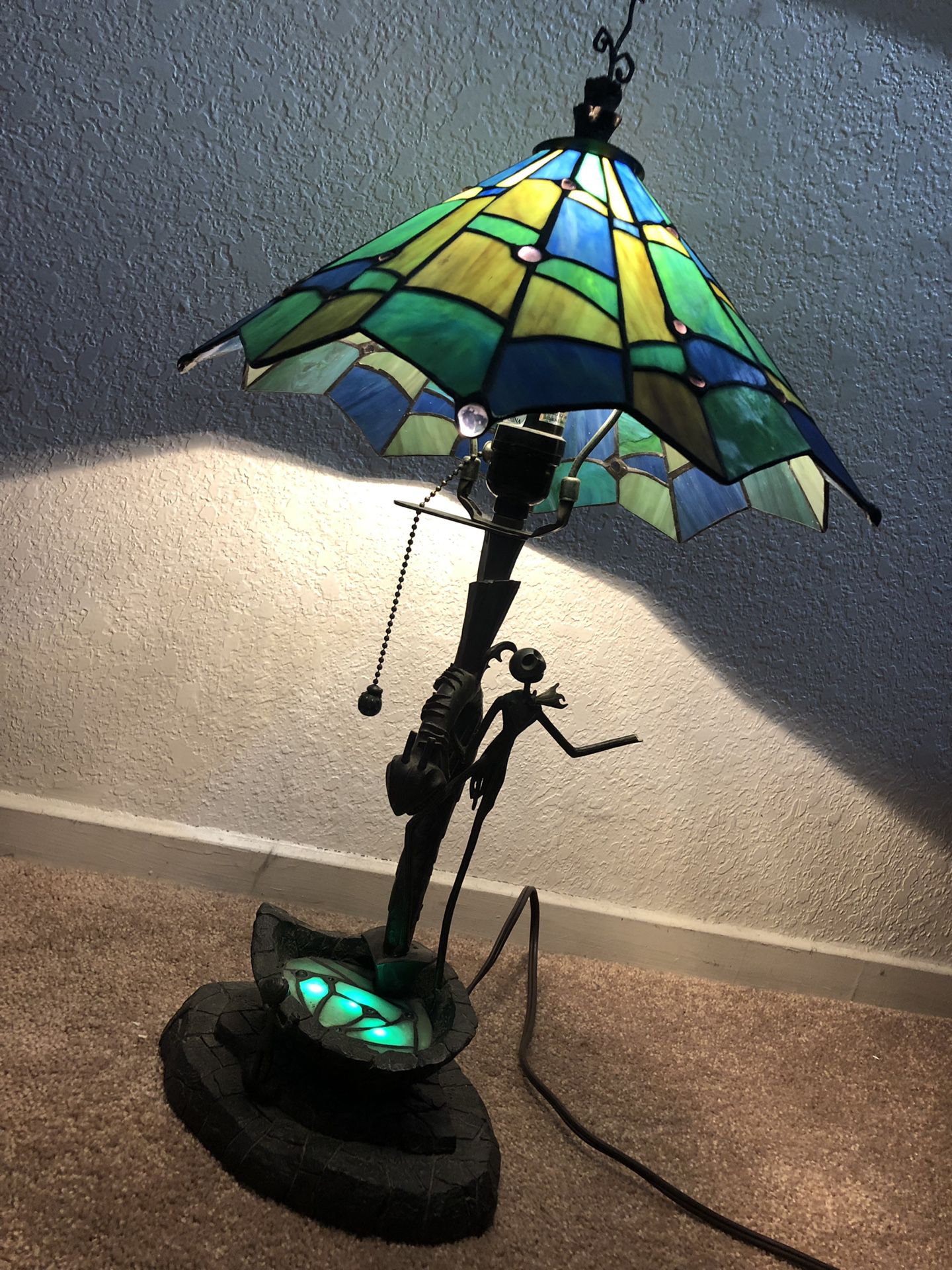 The nightmare before Christmas limited edition Disney Tiffany style lamp