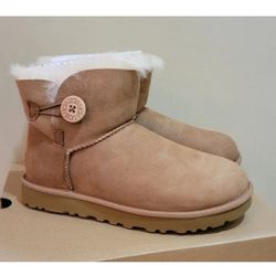 UGG Mini Bailey Button II Women's Boots