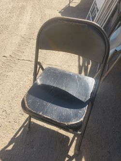 Metal chairs 2X $5.00