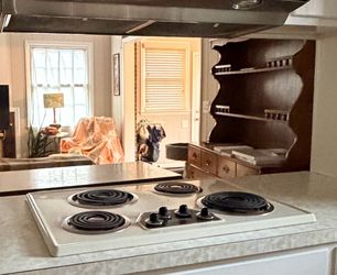 Vintage kitchen aid cook top and GE Wall oven Set- cream/yellow color
