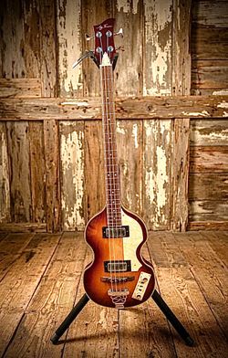 Jay Turser TB-2B-VS Beatles Style Violin Bass