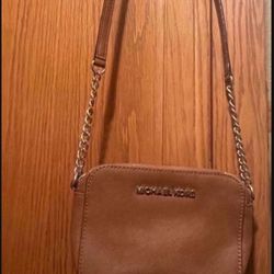 Michael Kors Crossbody Bag
