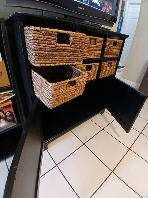 TV Cabinet/ TV Stand 