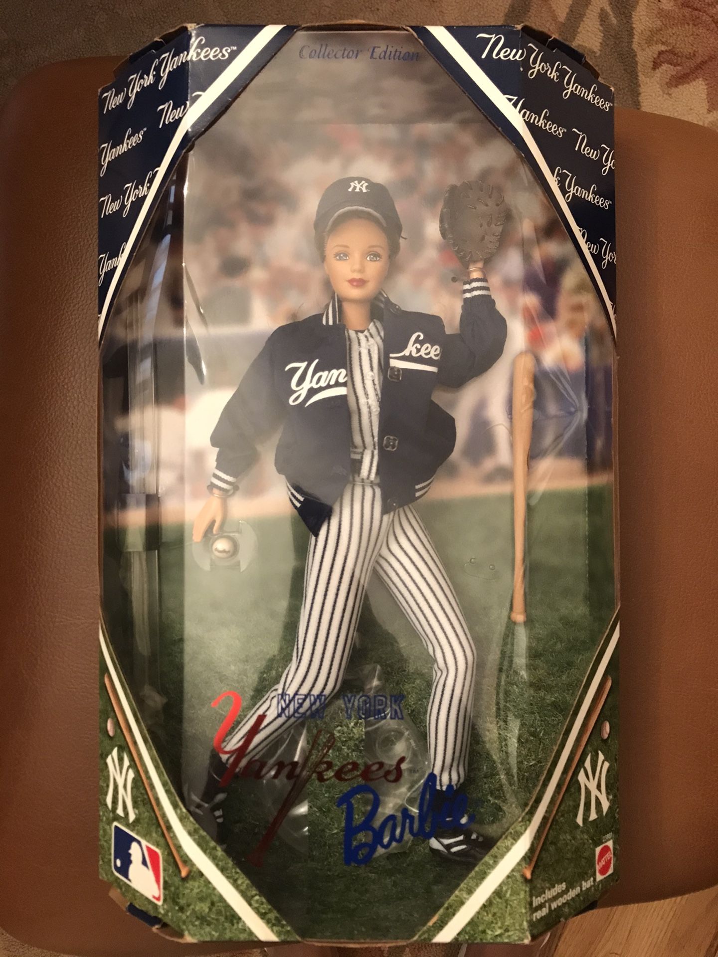 1990 collector edition NY Yankees Barbie