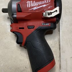 MILWAUKEE FUEL 3/8" MID TORQUE FRICTION RING IMPACT WRENCH TOOL ONLY, NEW WITHOUT BOX LOW BALL WILL BE GO TO SPAM BOX