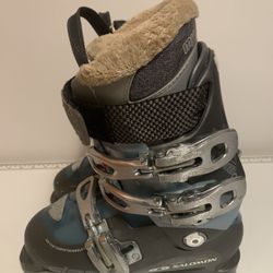 Salomon Ski Boots . Size 23.5