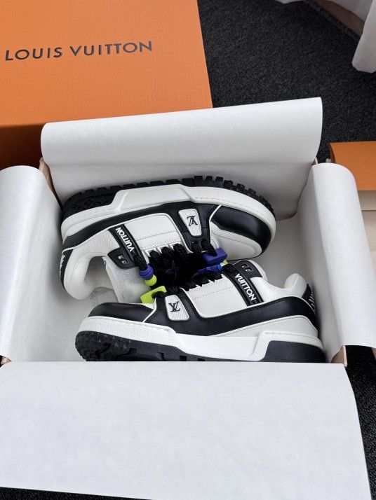 LV shoes sneakes