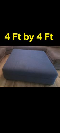 Blue Ottoman FREE if ad is posted its still available