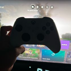 WHITE XBOX SERIES S CONTROLLER